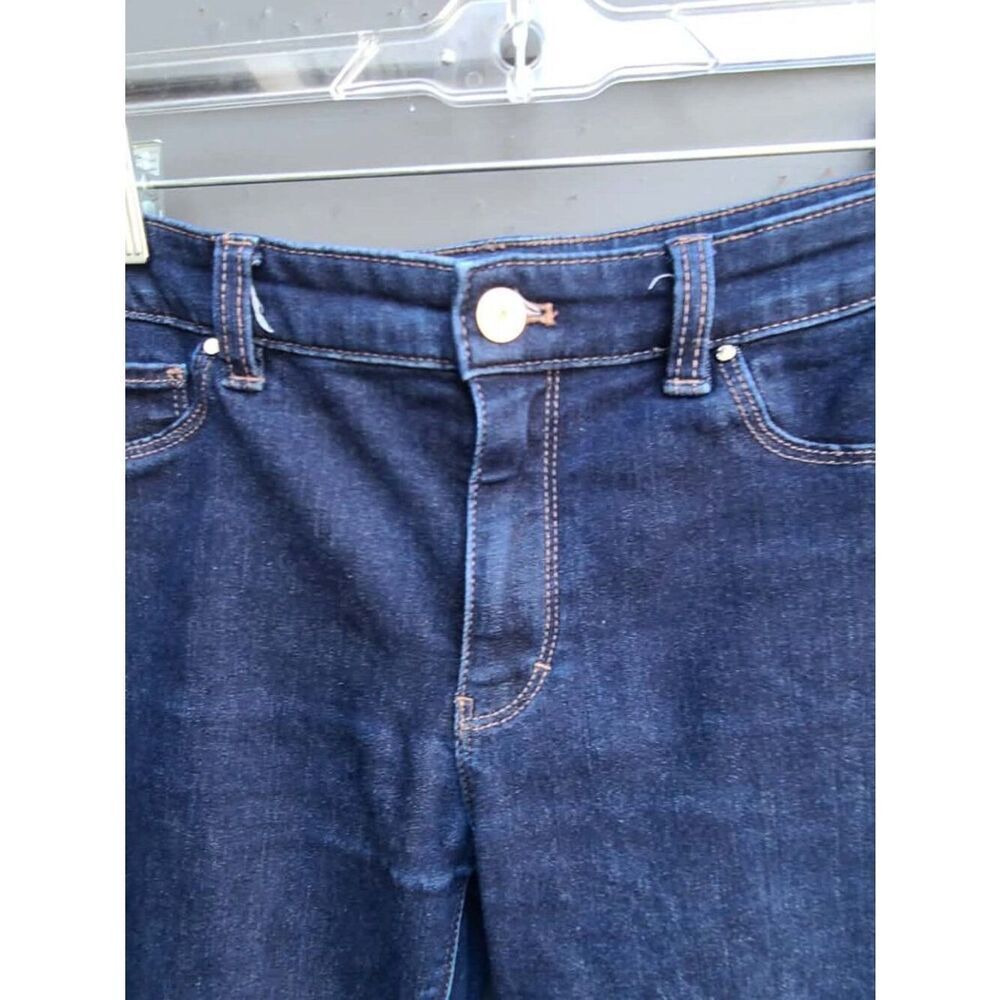 White House Black Market The Crop Jeans zippers on the bottom 8 - Picture 9 of 16